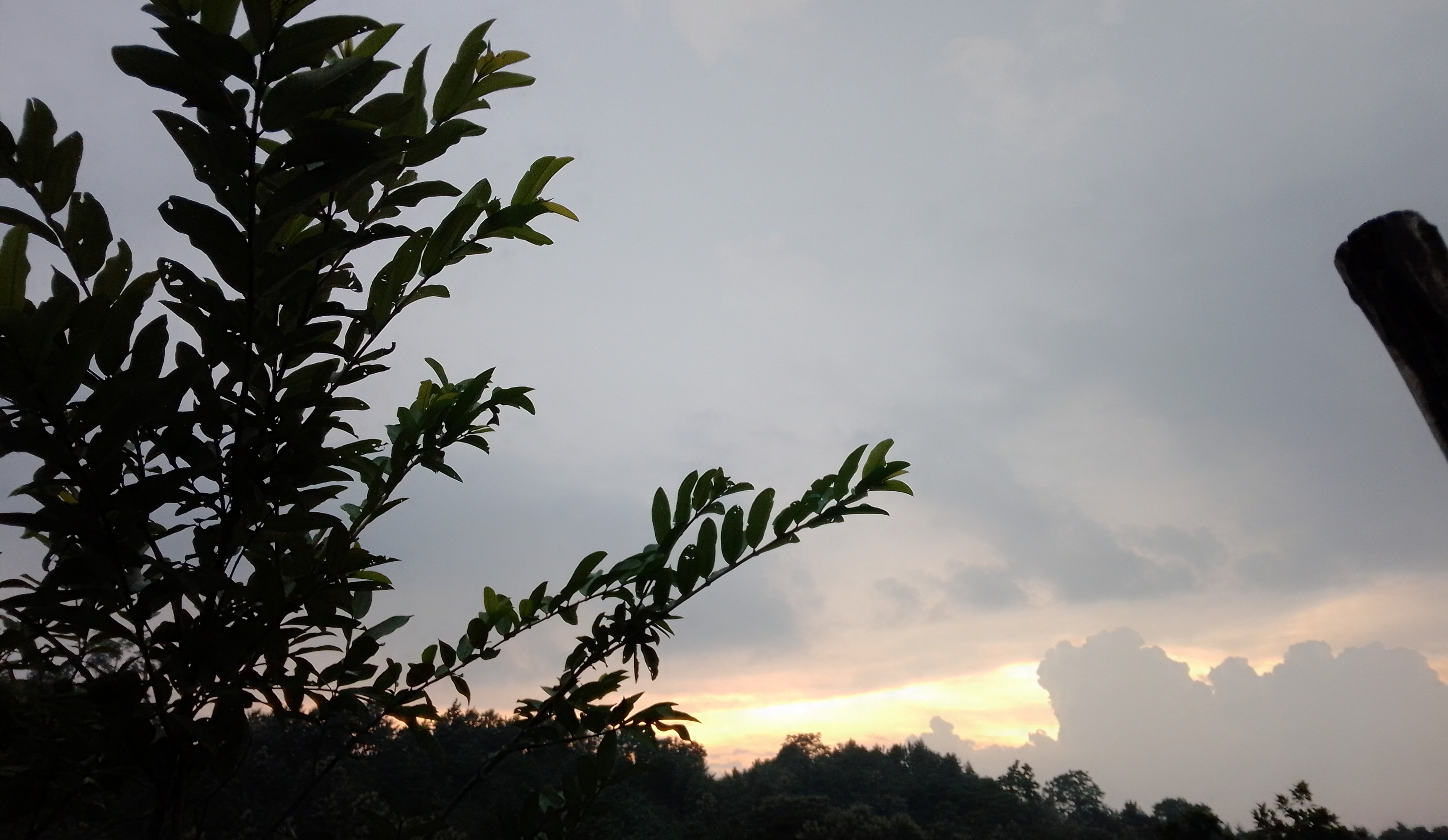 রঙিন সাজে সন্ধ্যার আকাশ, মাটিরাঙ্গা, খাগড়াছড়ি